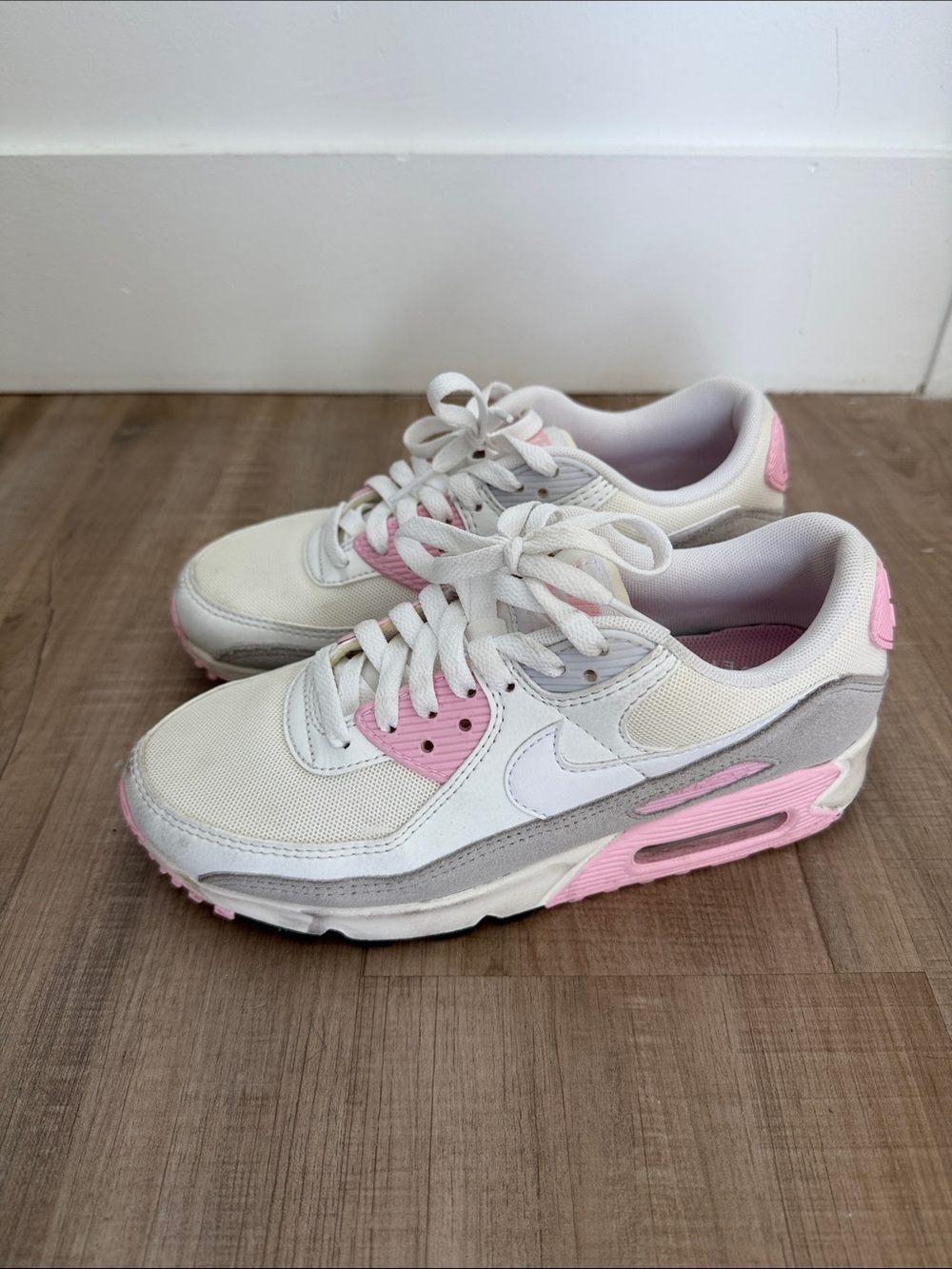Nike White and Pink Women's Athletic Sneakers